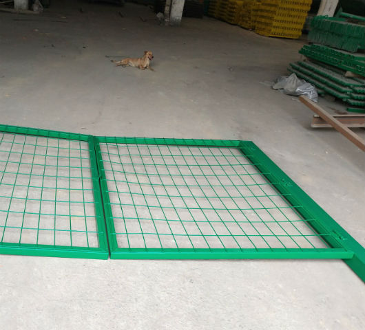 <b>武漢護欄廠家講解不同護欄的（de）區別</b>